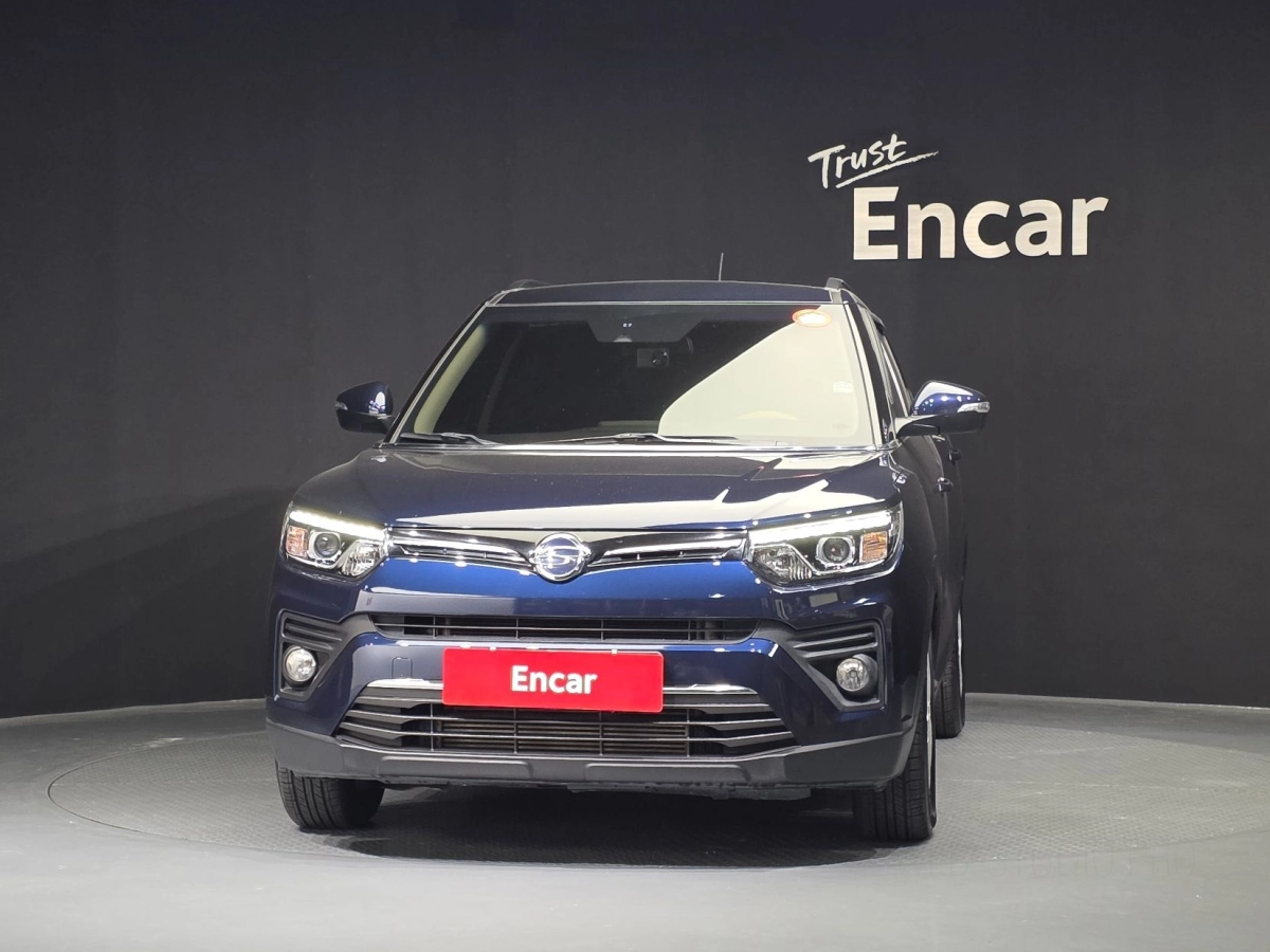 SSANGYONG TIVOLI VERY NEW