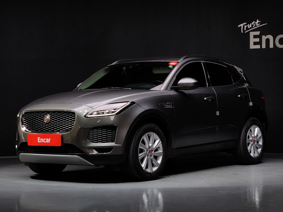 JAGUAR E-PACE