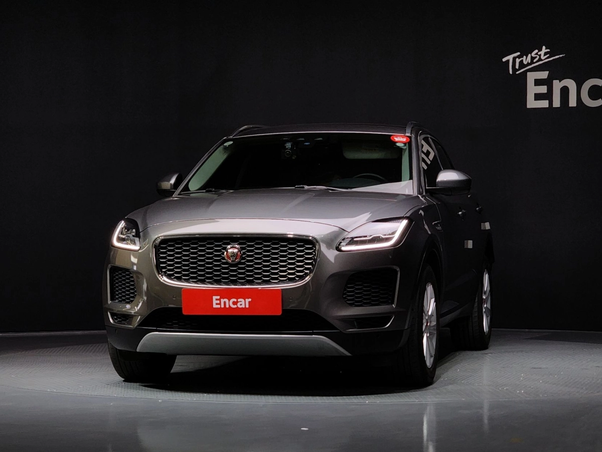 JAGUAR E-PACE