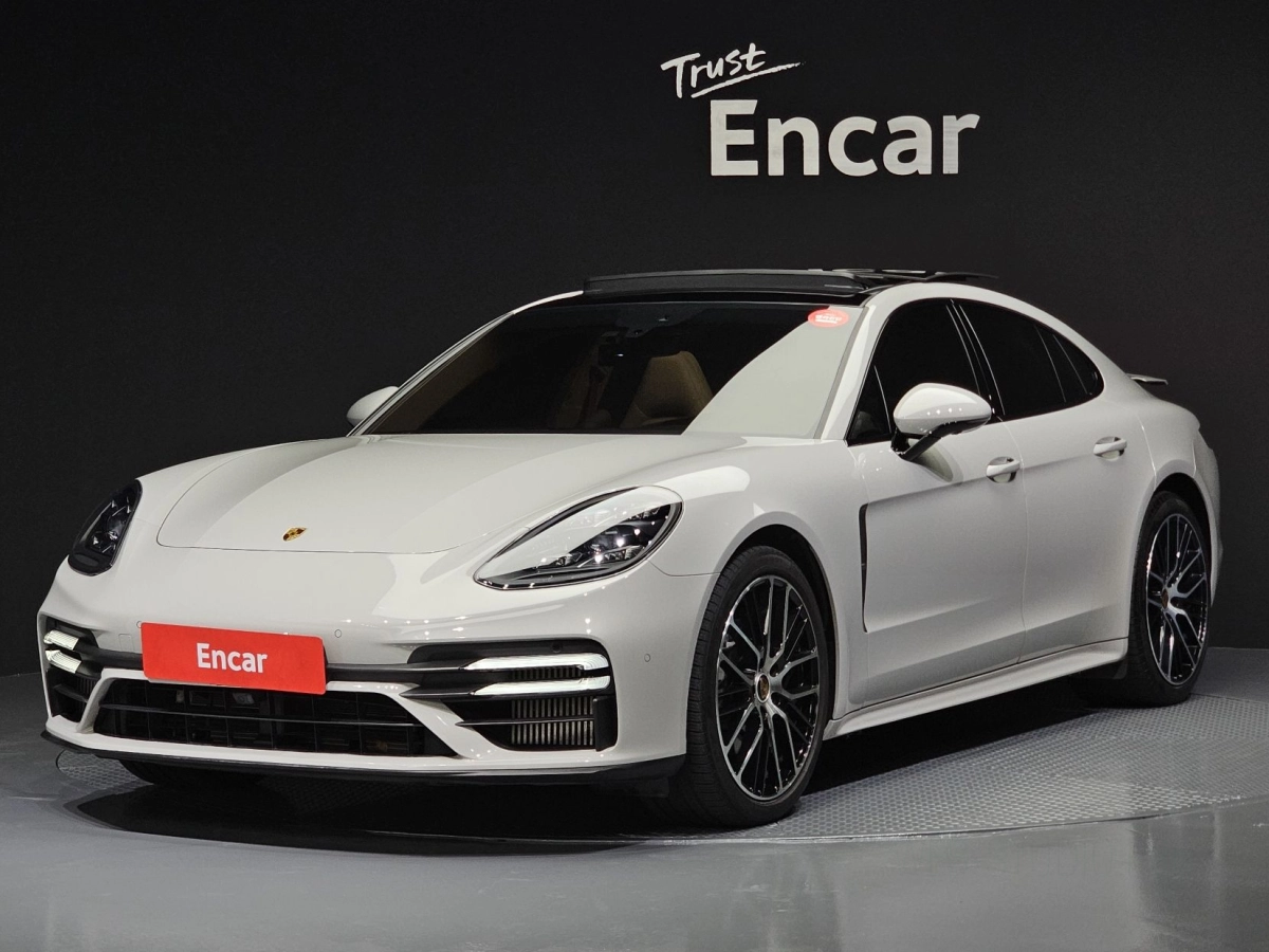 PORSCHE PANAMERA 971