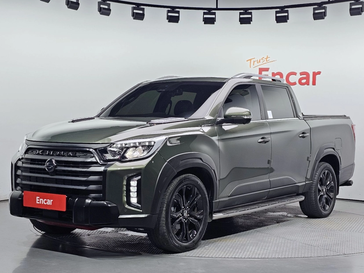 SSANGYONG REXTON SPORTS CAR