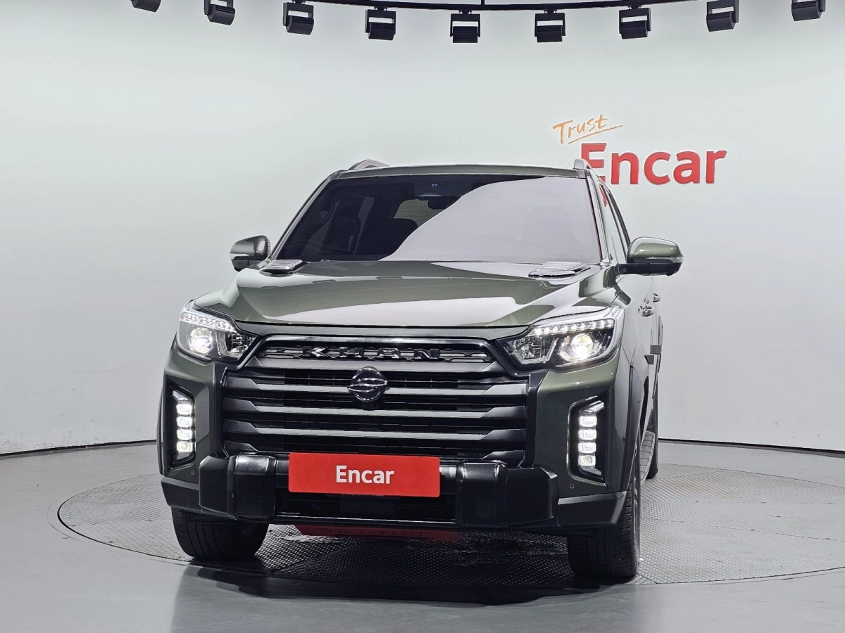 SSANGYONG REXTON SPORTS CAR