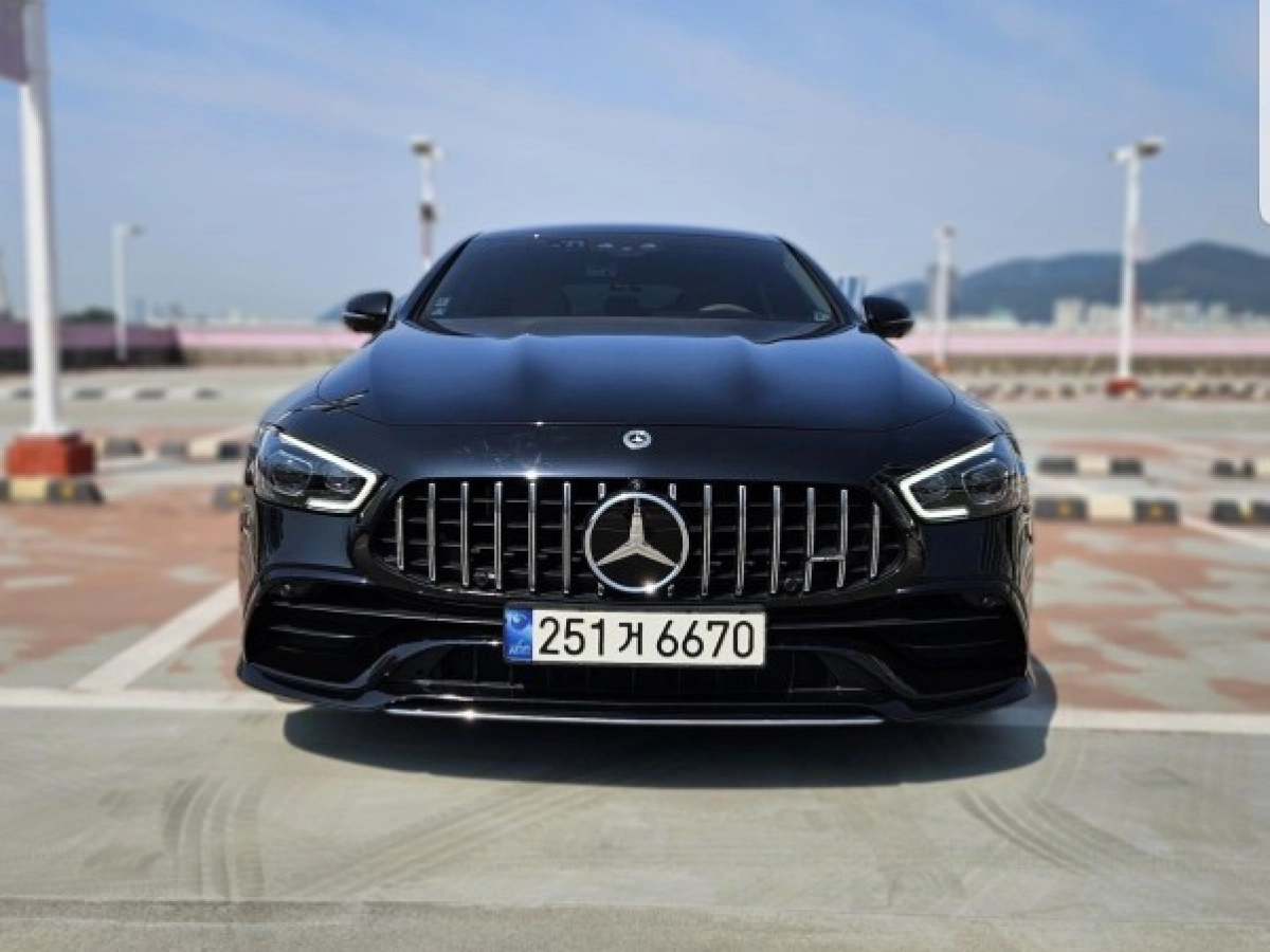 MERCEDES BENZ AMG GT