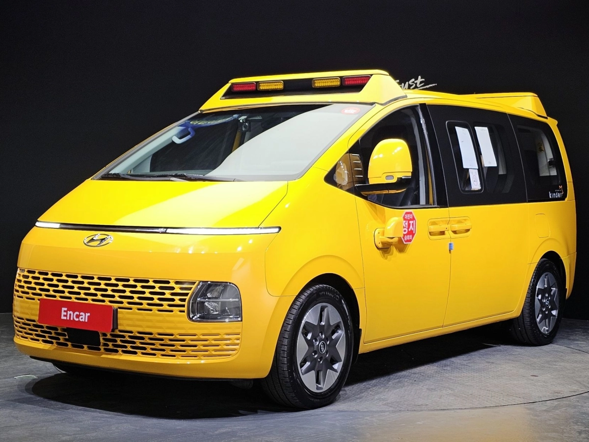 HYUNDAI STARIA 2022