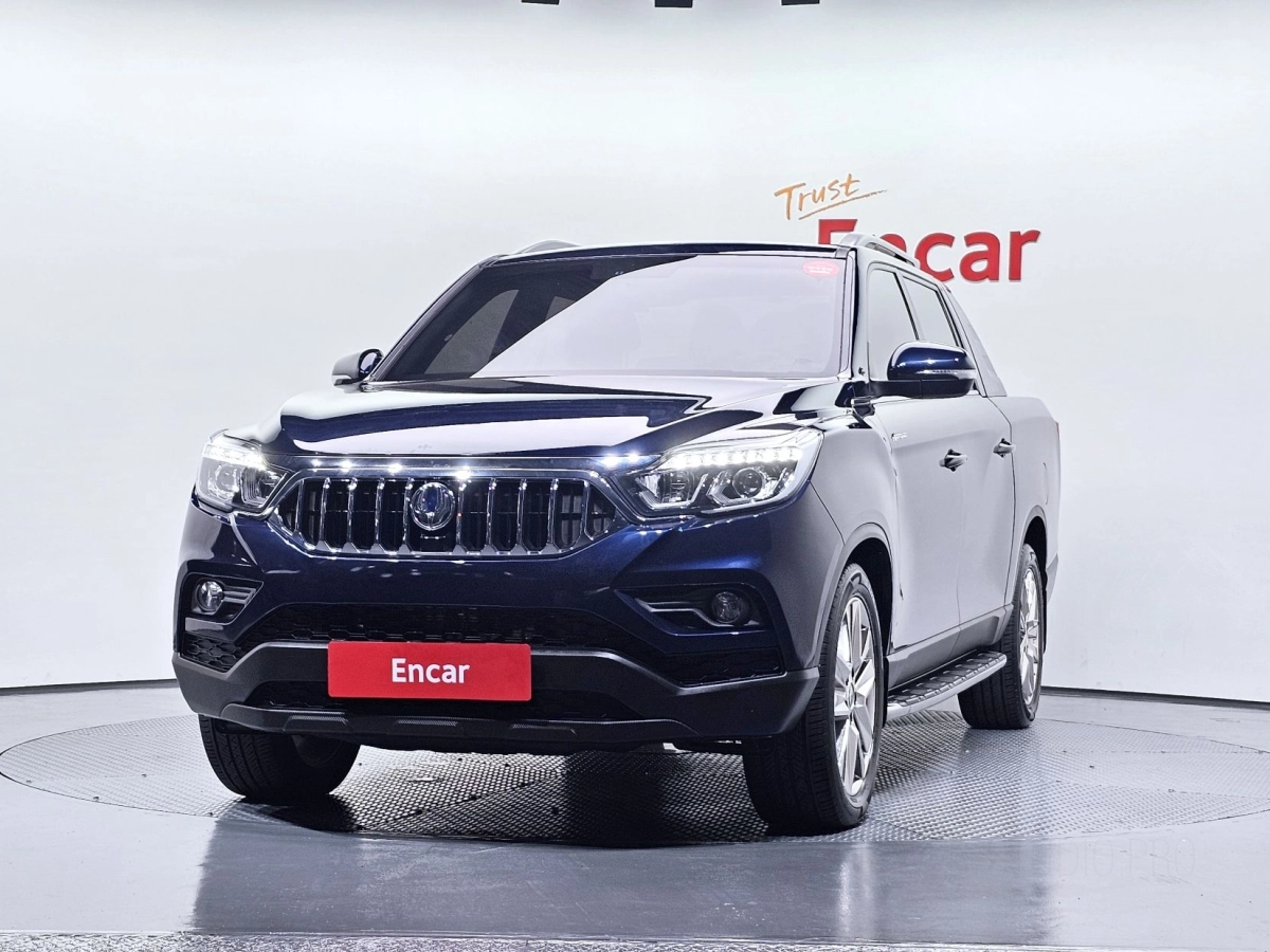 SSANGYONG REXTON SPORTS CAR