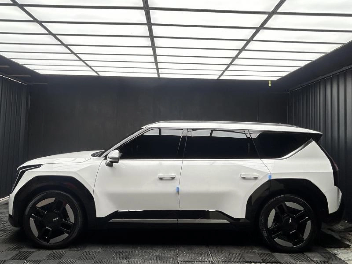 KIA EV9