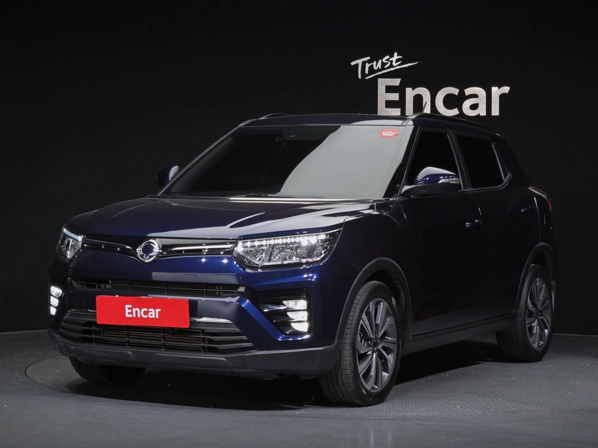 SSANGYONG TIVOLI VERY NEW