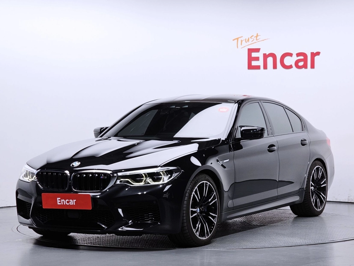 BMW M5 F90 2019