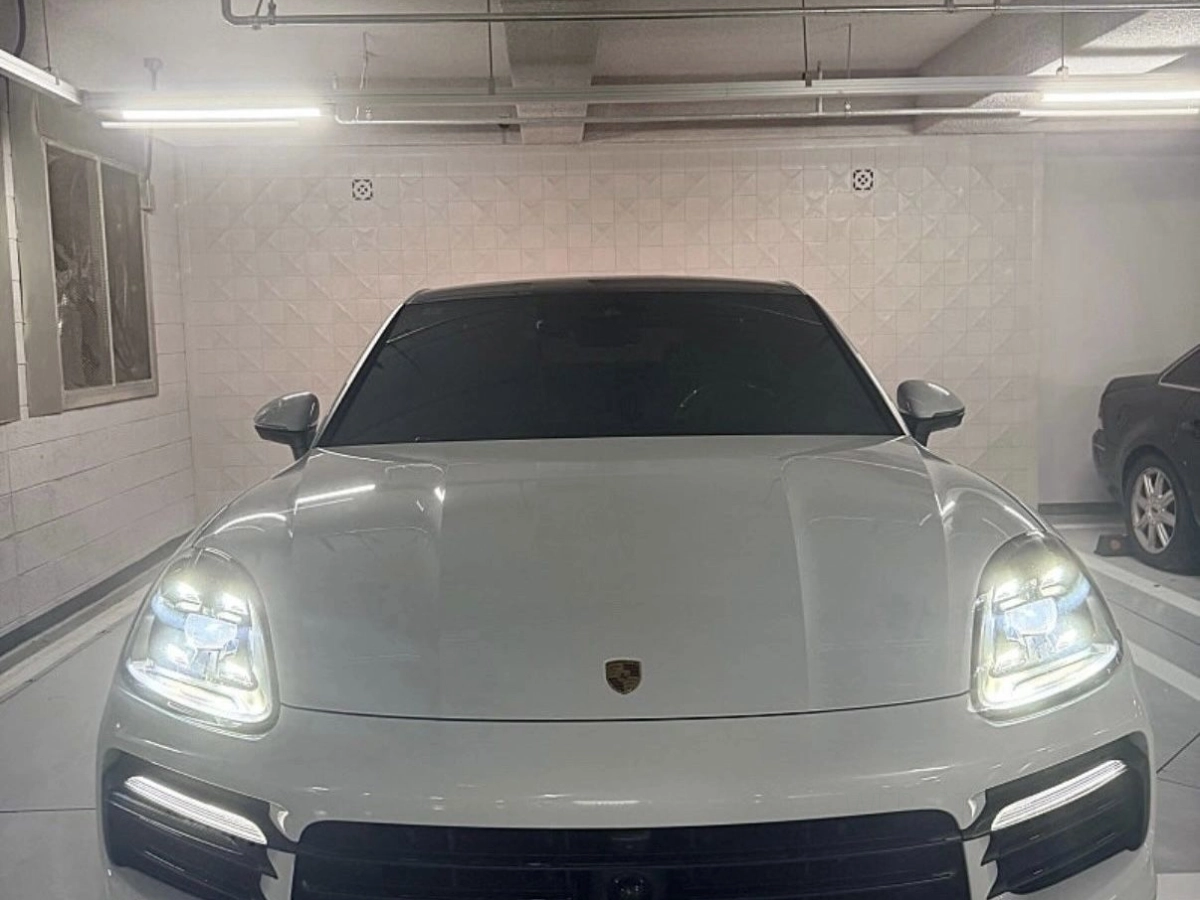 PORSCHE CAYENNE PO536