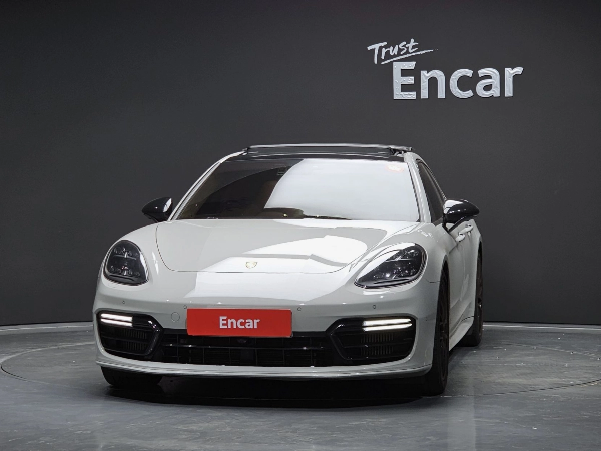 PORSCHE PANAMERA 971