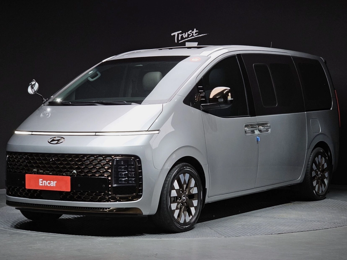 HYUNDAI STARIA 2021
