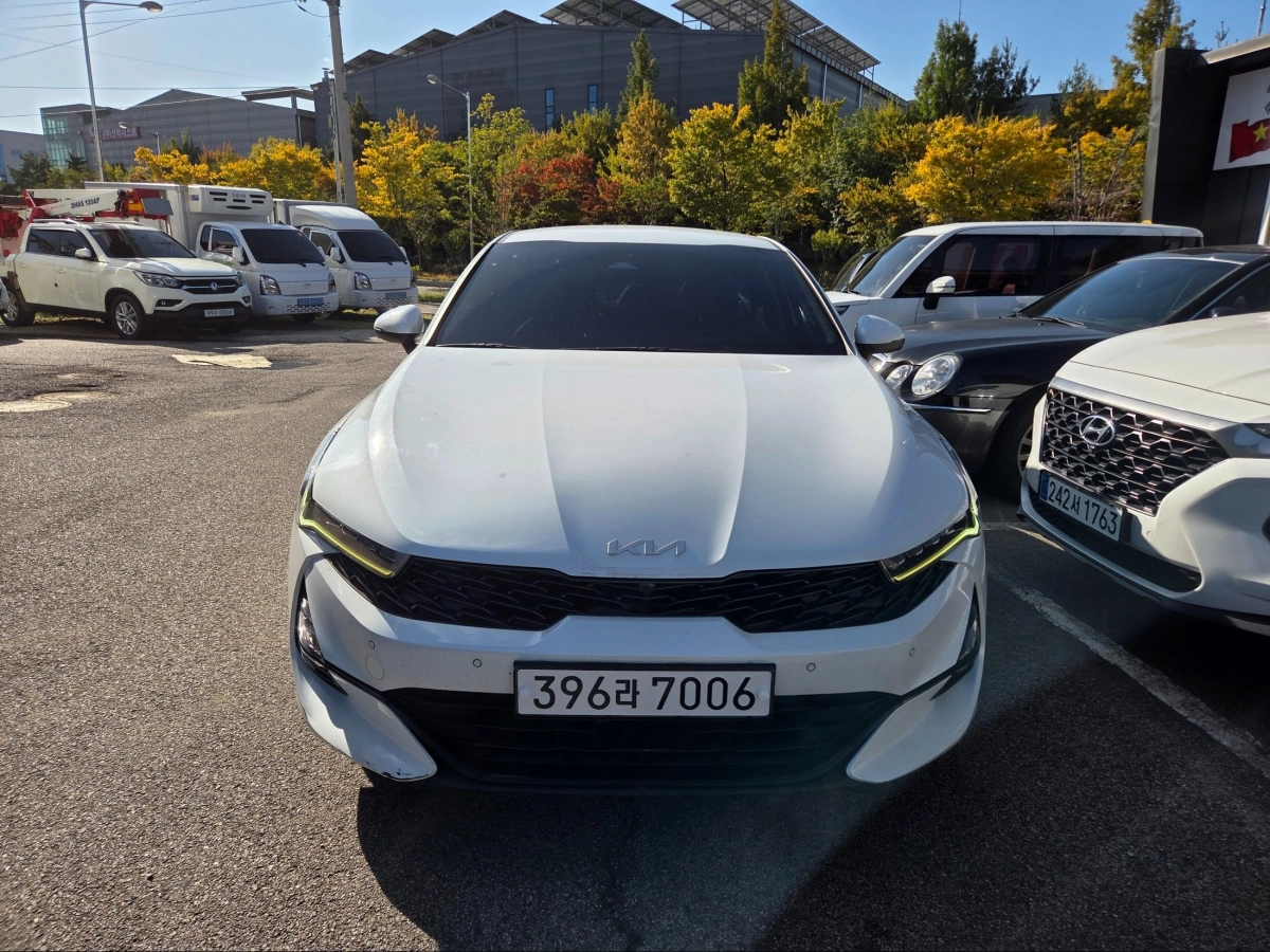 KIA K5