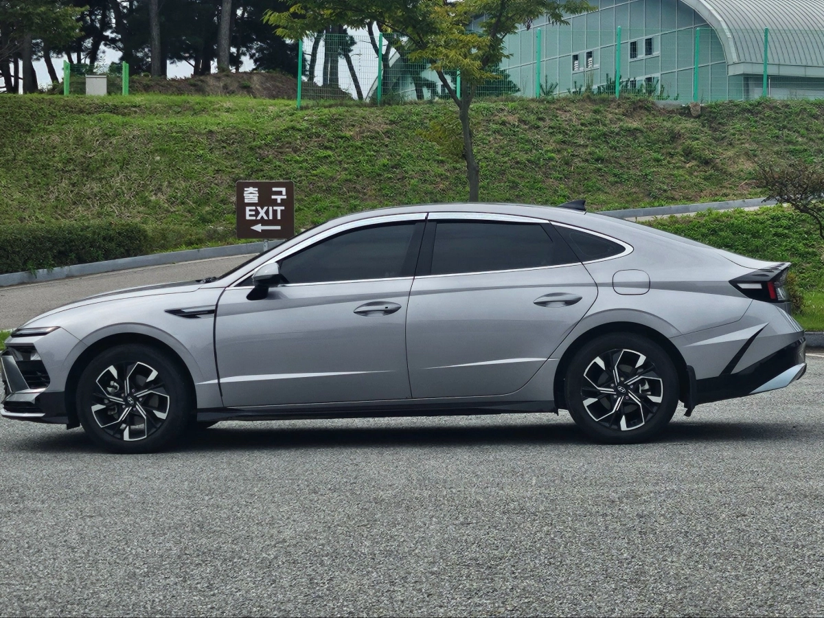 HYUNDAI SONATA 디 엣Ȅ