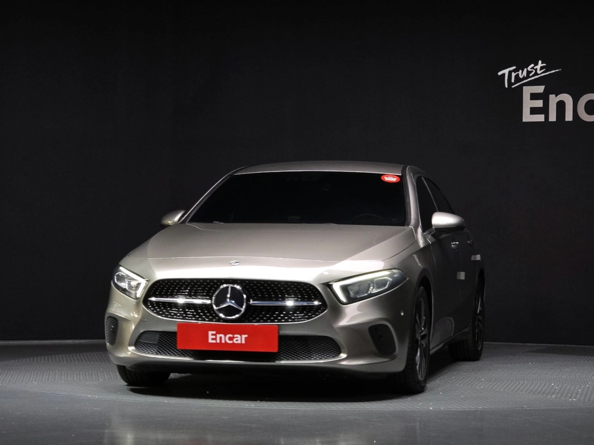 MERCEDES BENZ A-CLASS W177