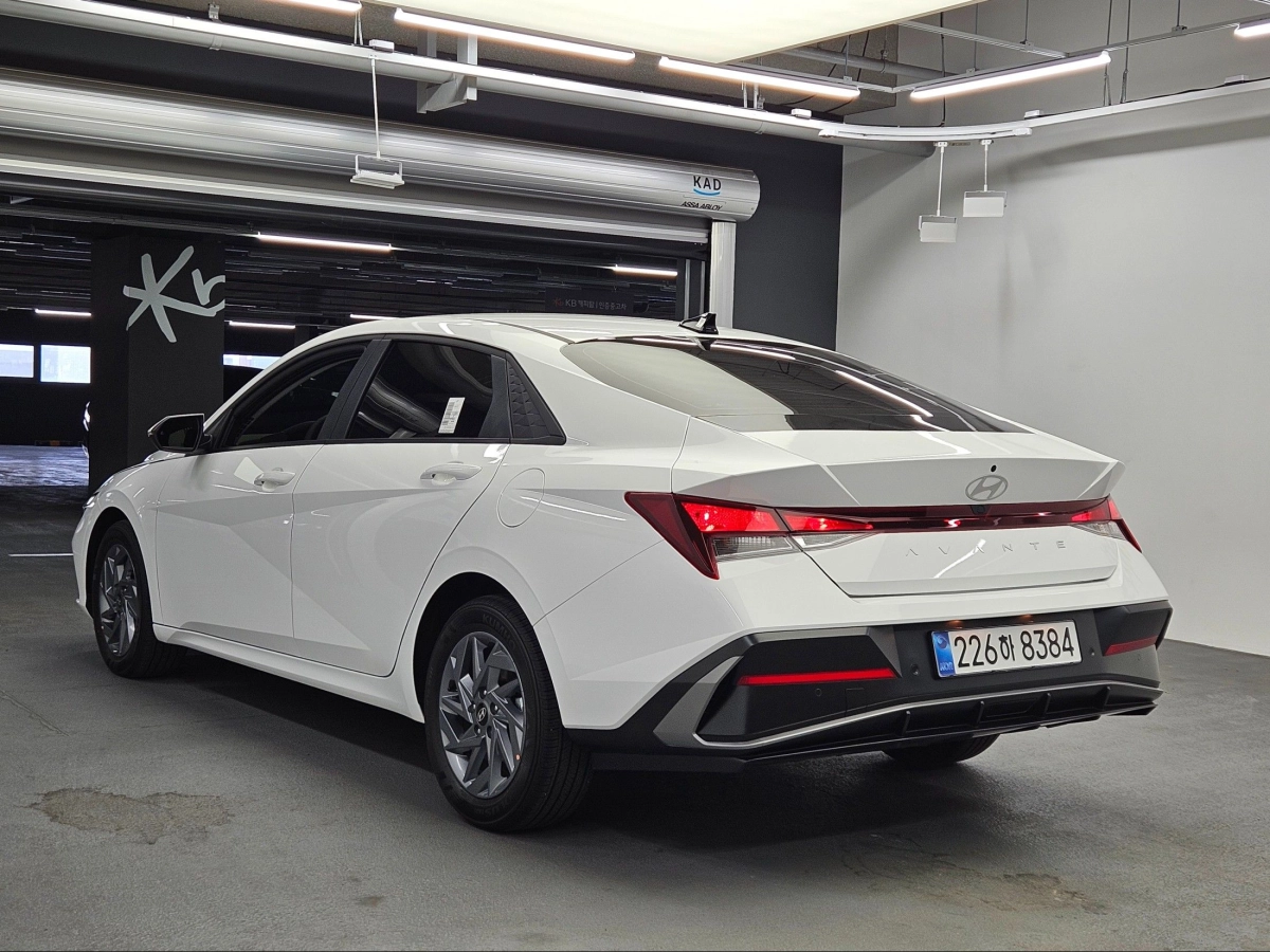 HYUNDAI AVANTE HYBRID CN7