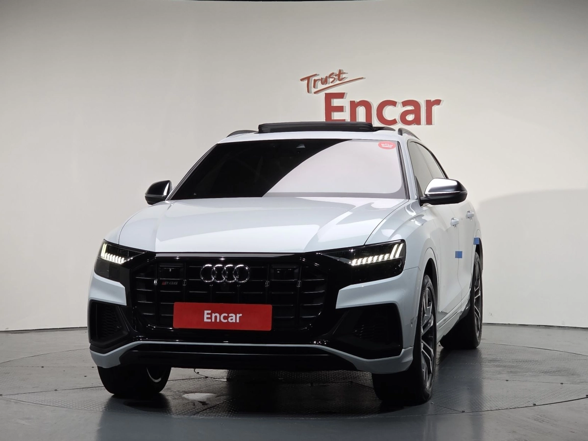 AUDI SQ8 4M