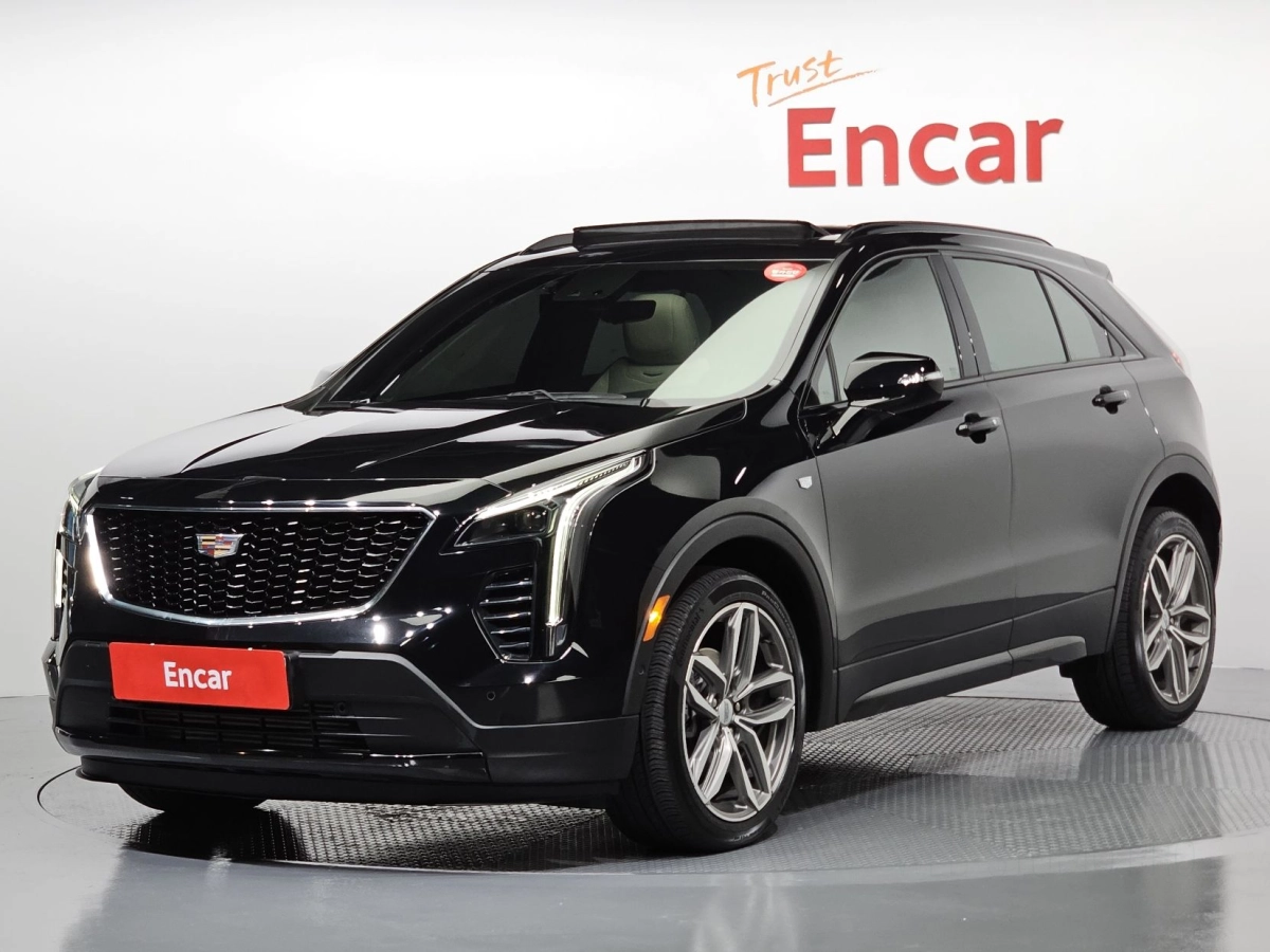 CADILLAC XT4