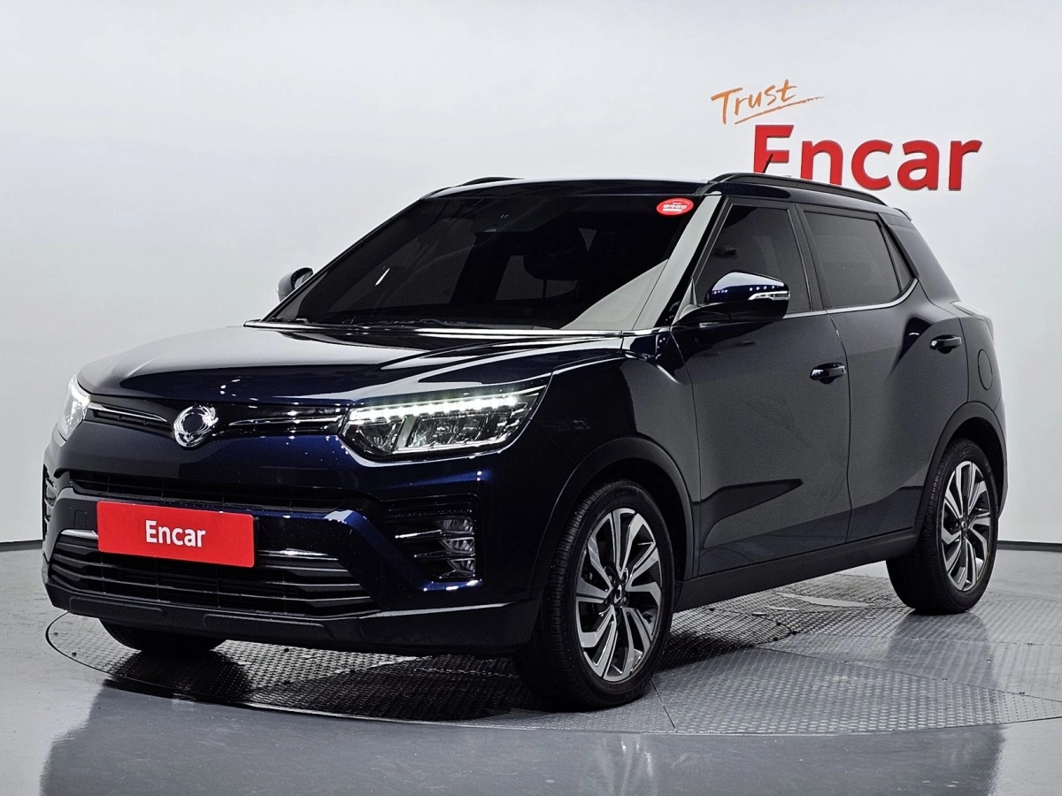 SSANGYONG TIVOLI VERY NEW