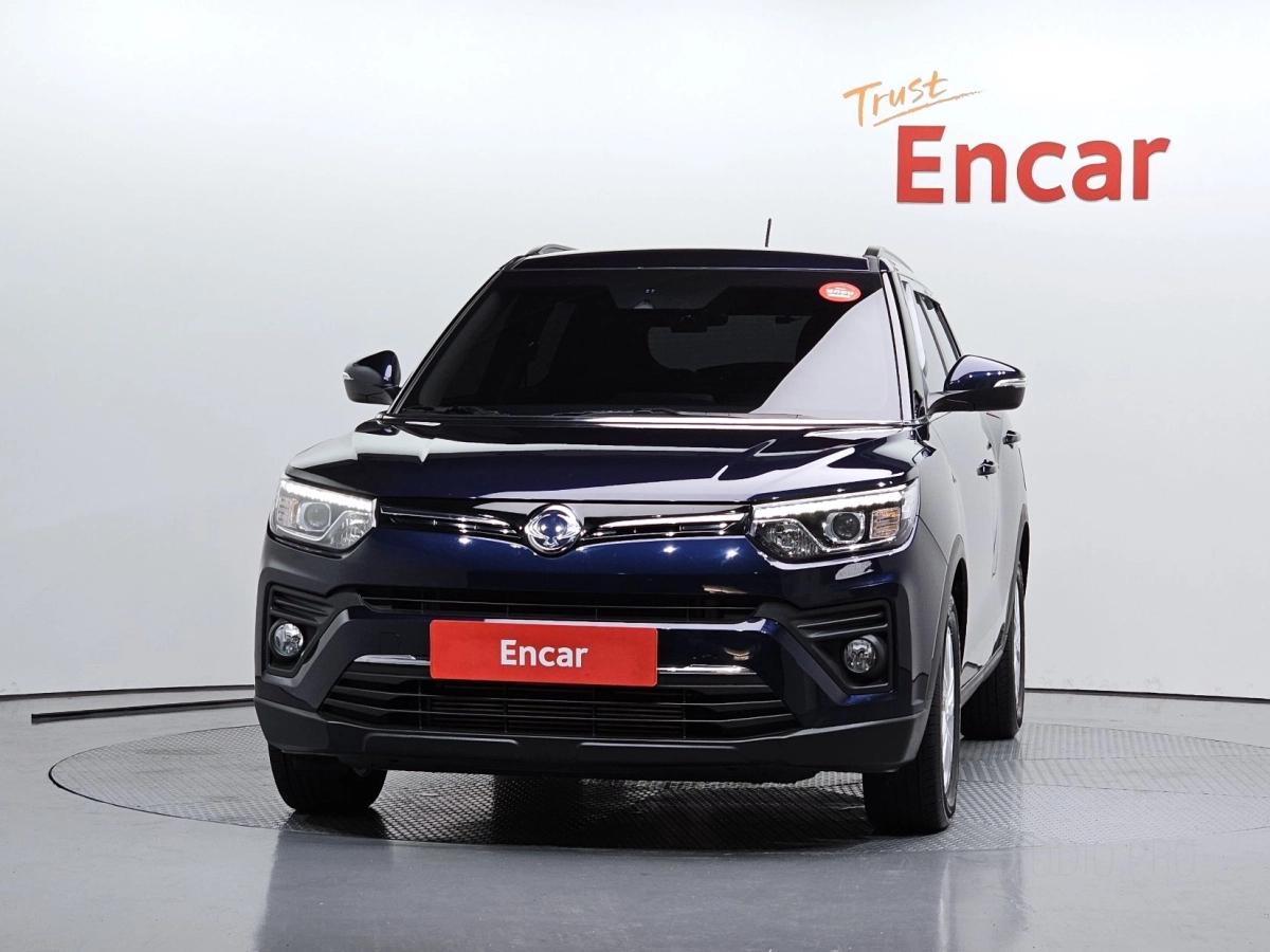 SSANGYONG TIVOLI VERY NEW