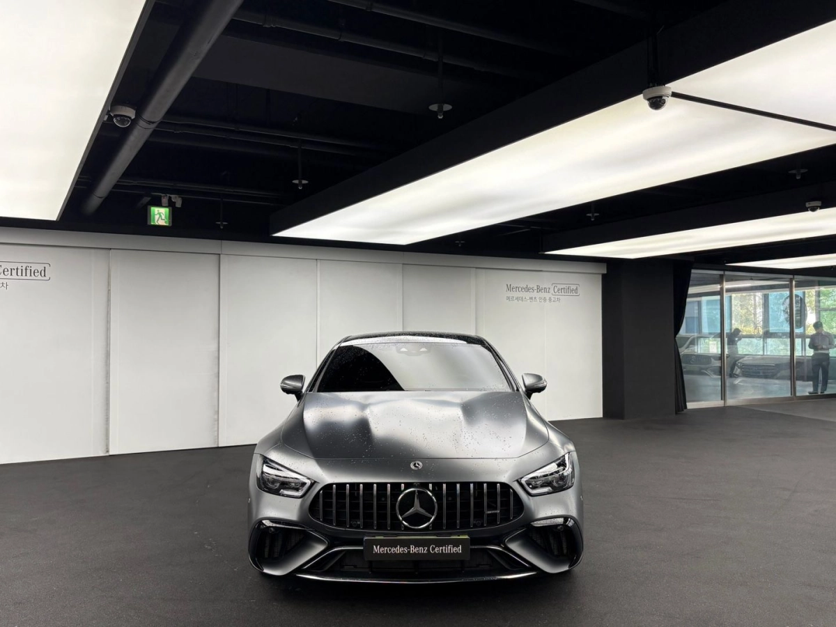 MERCEDES BENZ AMG GT