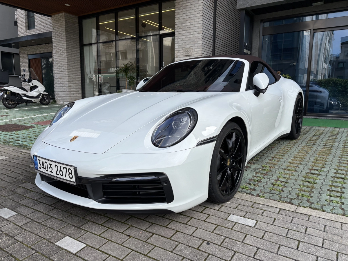 PORSCHE 911 992  2021