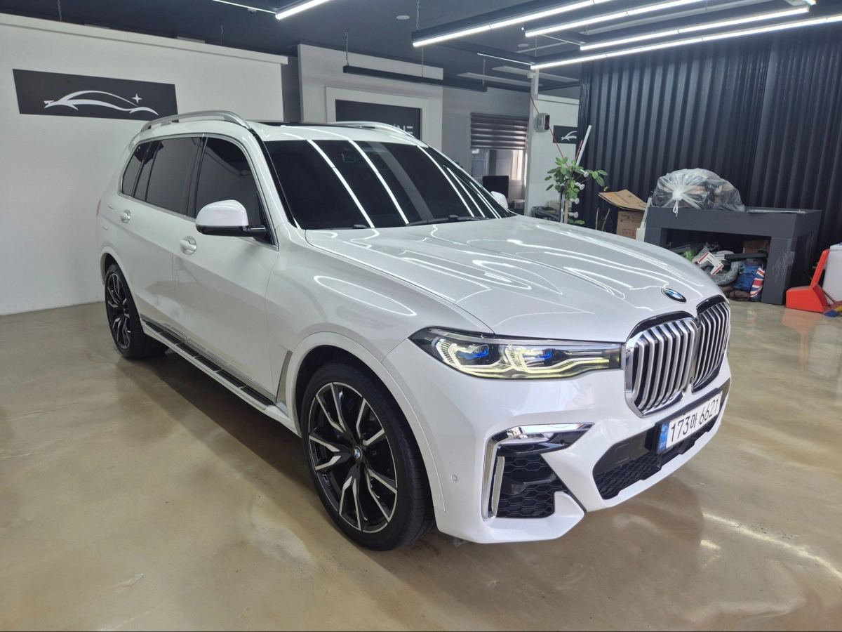 BMW X7 G07