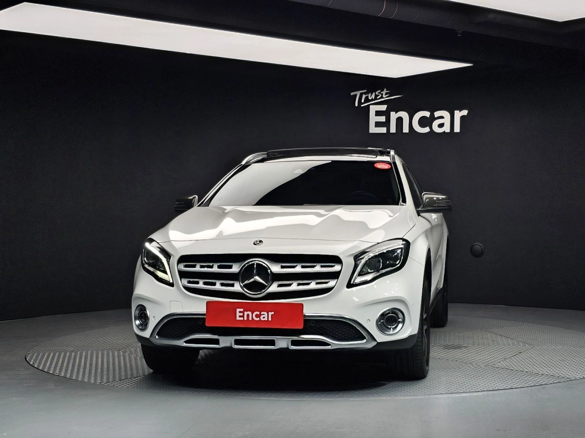 MERCEDES BENZ GLA-CLASS X156