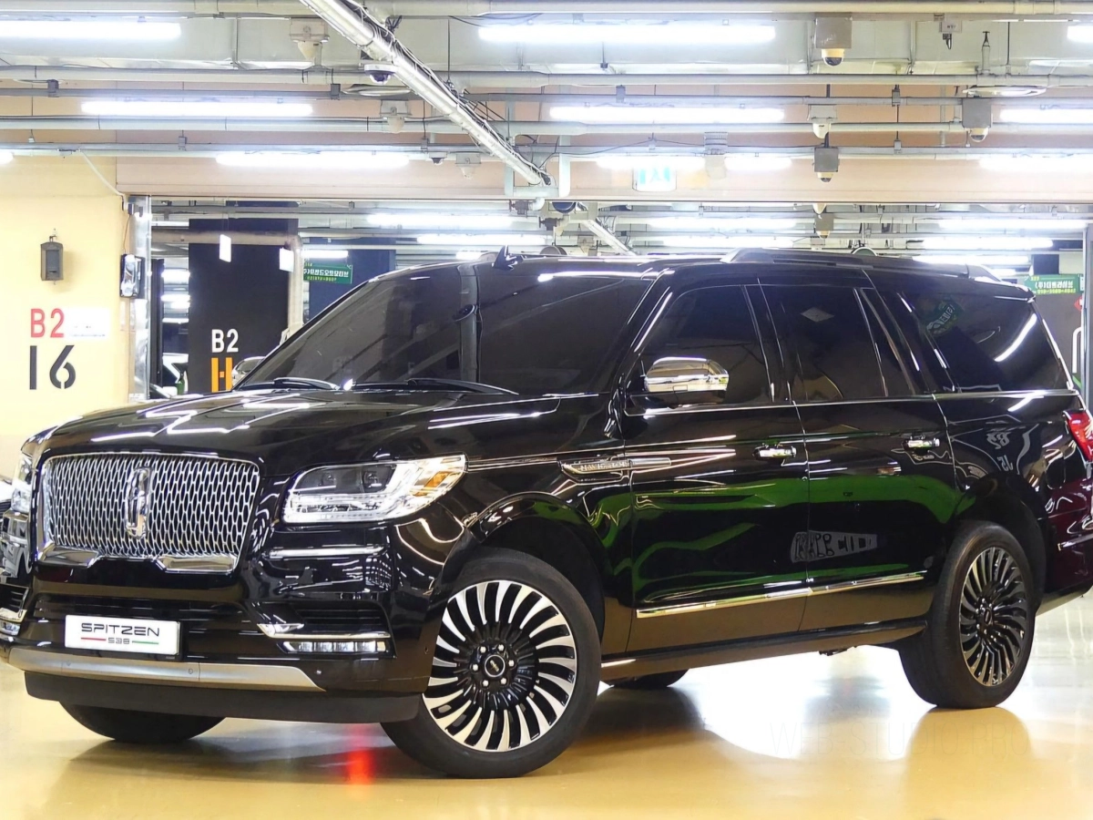LINCOLN NAVIGATOR
