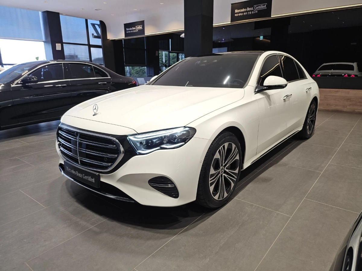 MERCEDES BENZ E-CLASS W214  2025
