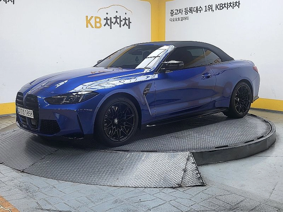 BMW M4 G82
