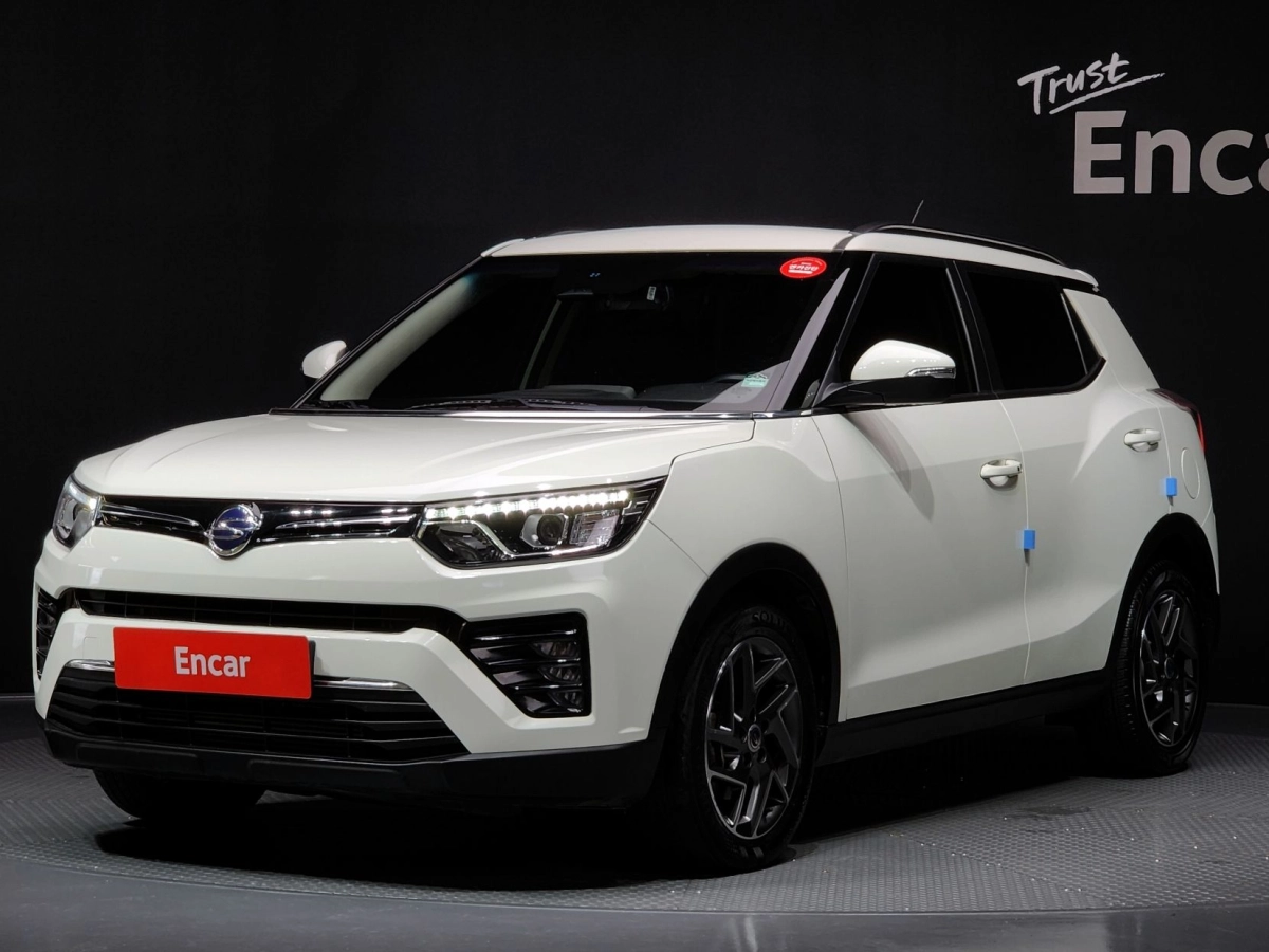 SSANGYONG TIVOLI VERY NEW