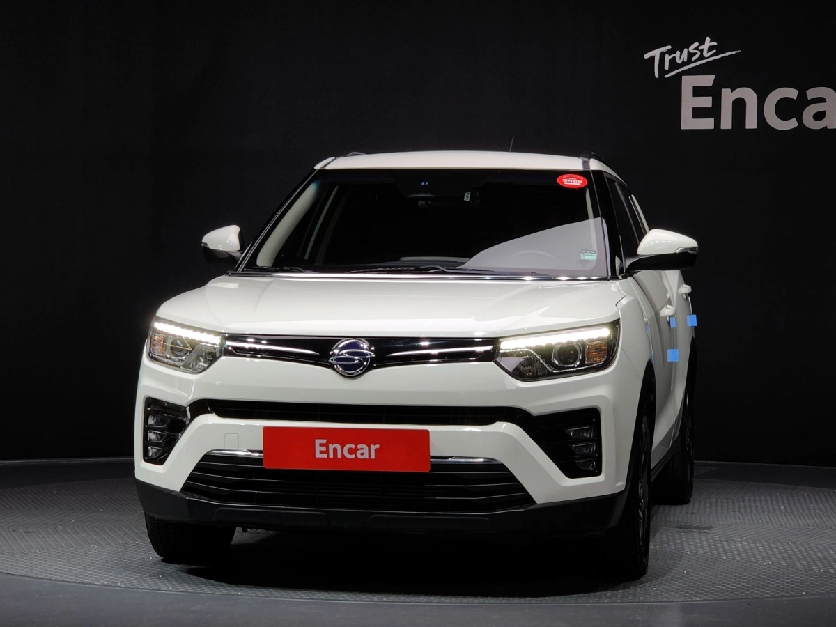 SSANGYONG TIVOLI VERY NEW