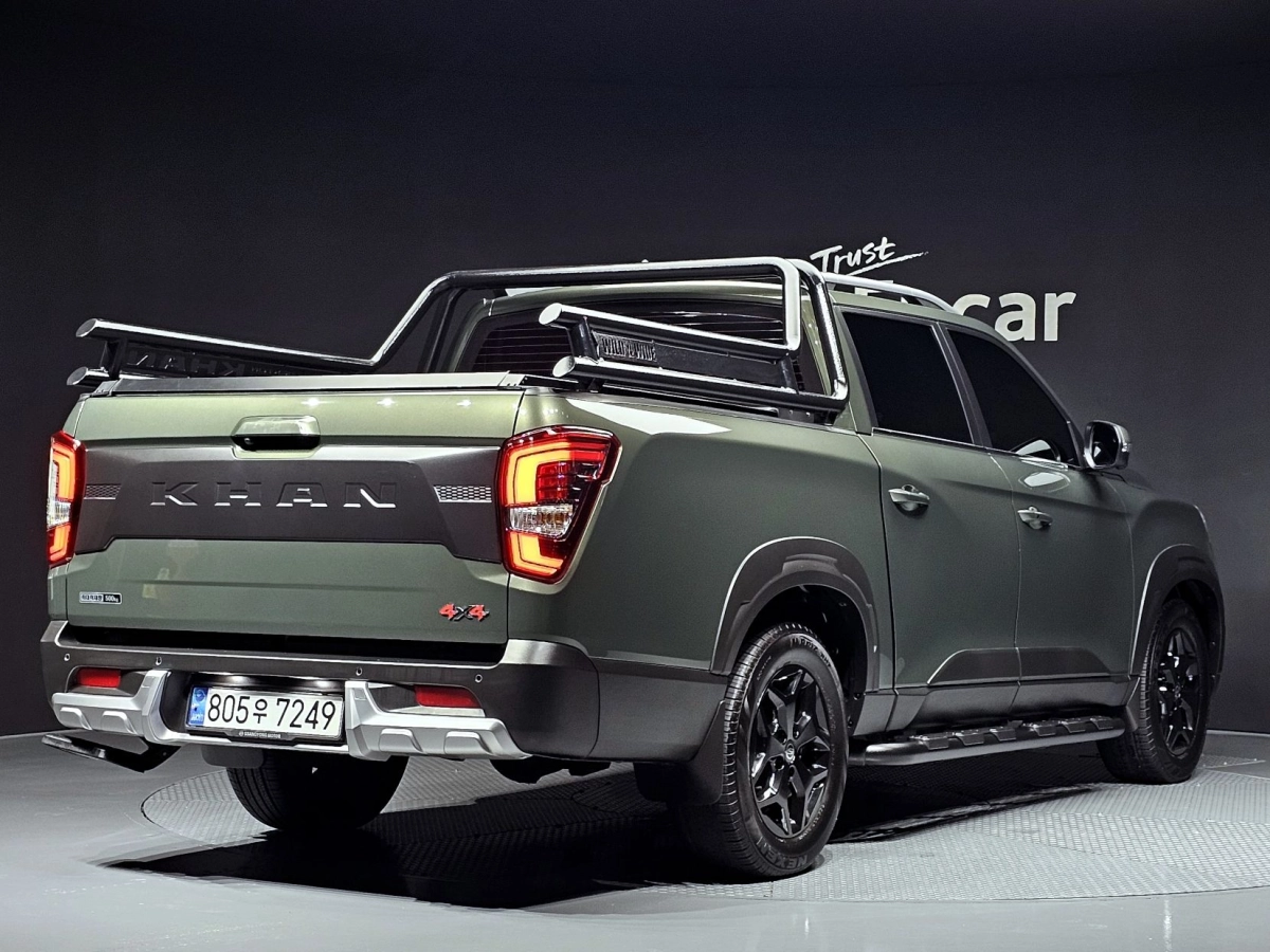 SSANGYONG REXTON SPORTS CAR