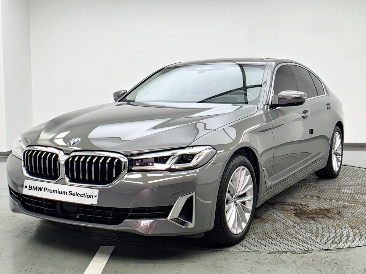 BMW 5-SERIES G30 2020