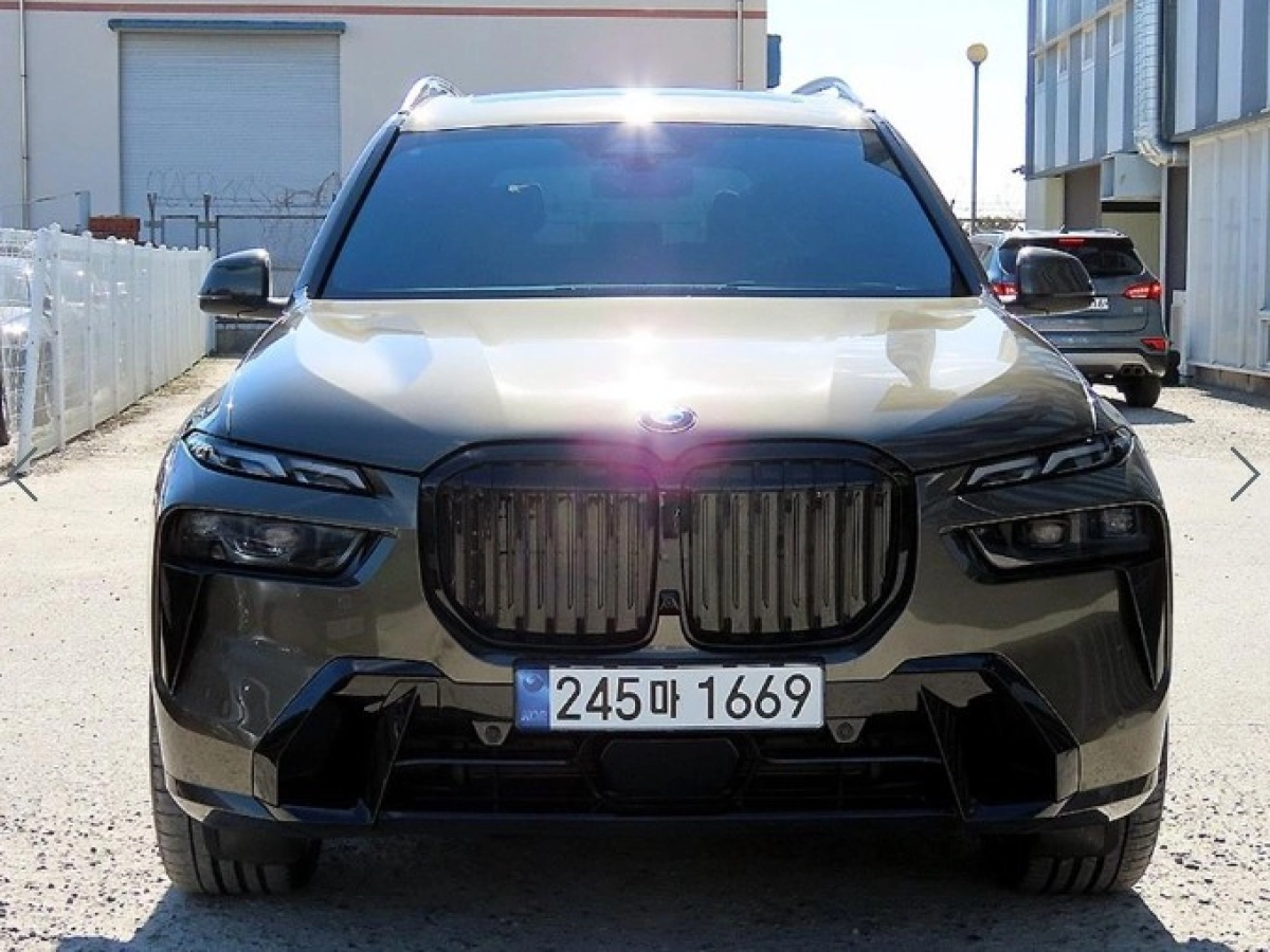 BMW X7 G07