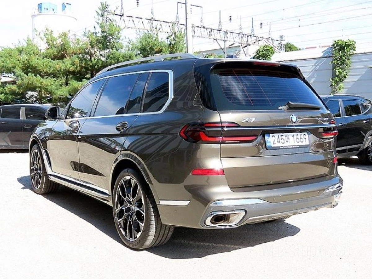 BMW X7 G07