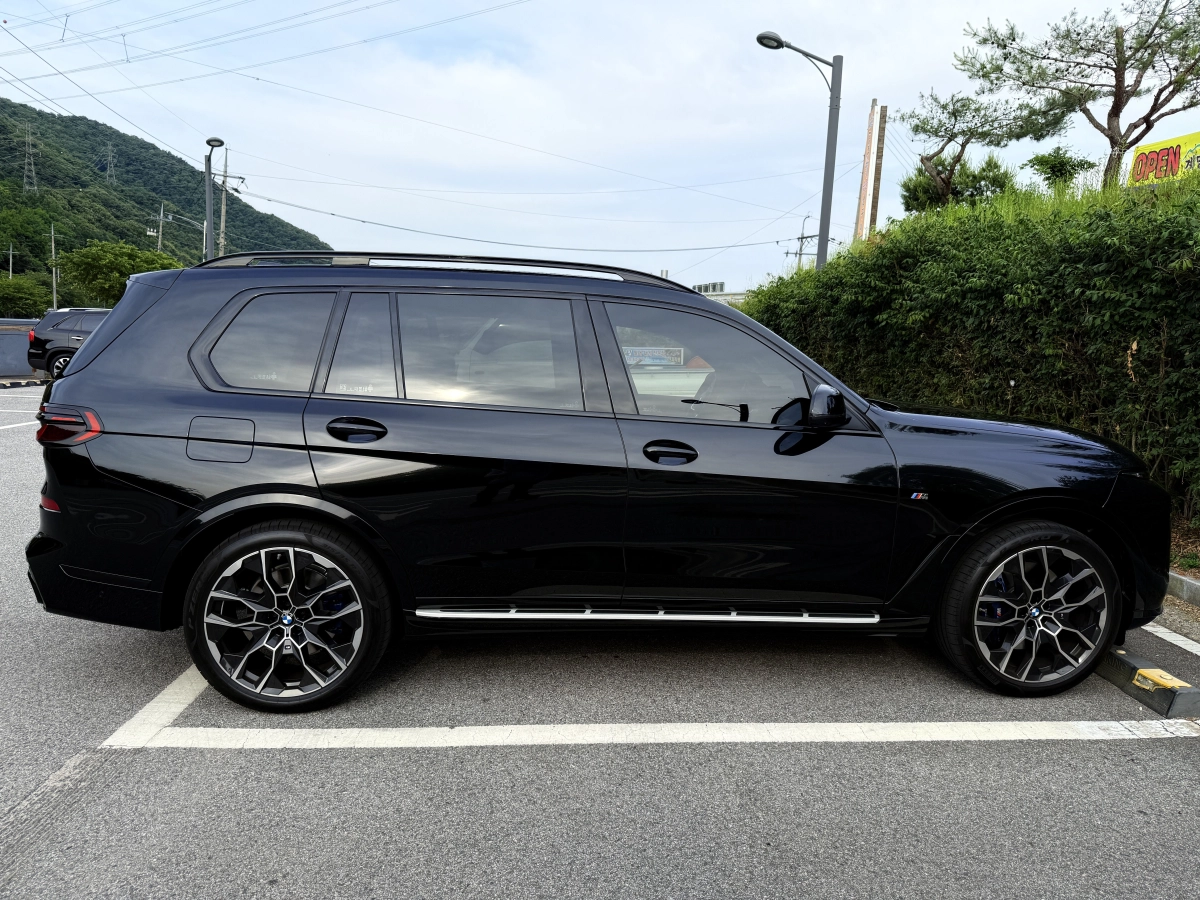BMW X7 G07