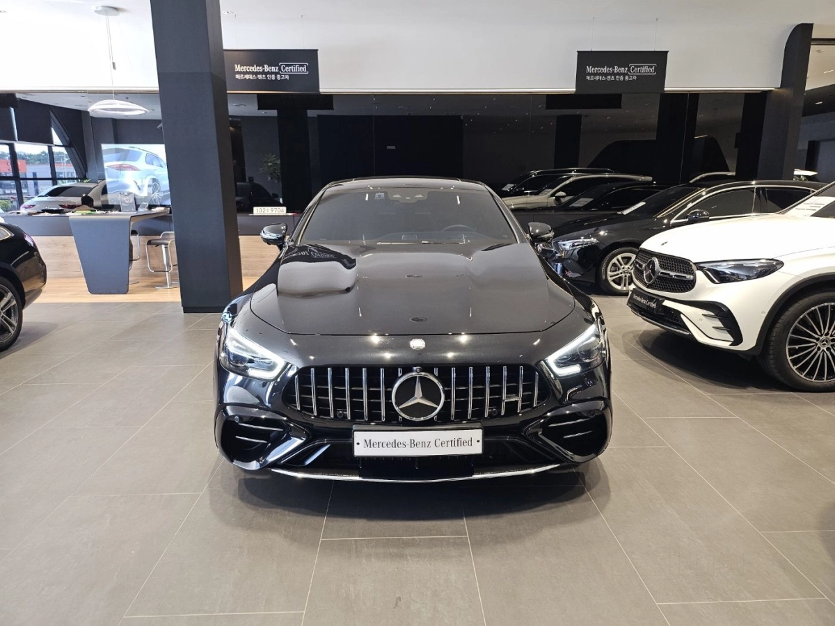 MERCEDES BENZ AMG GT