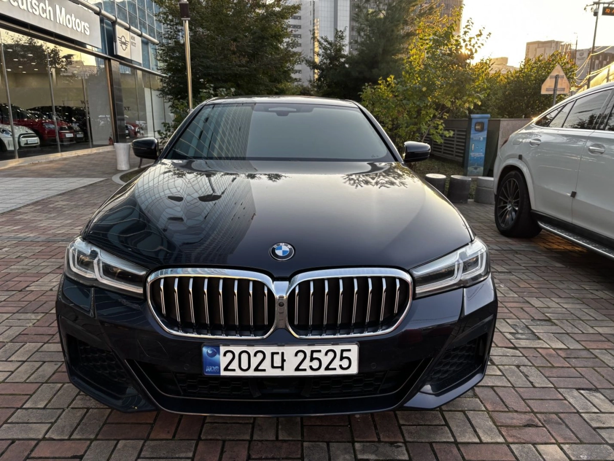 BMW 5-SERIES G30
