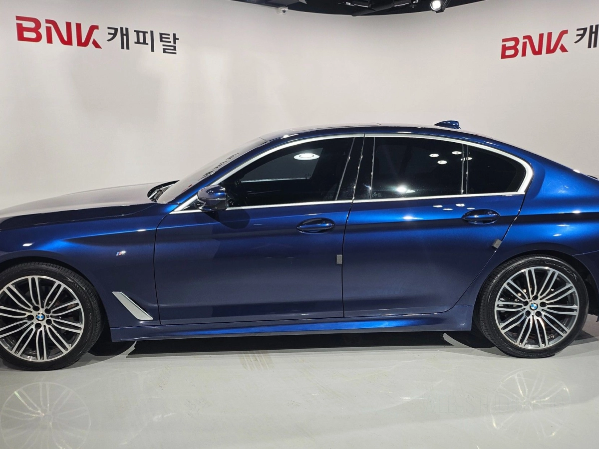BMW 5-SERIES G30