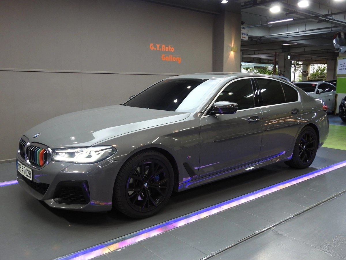 BMW 5-SERIES G30