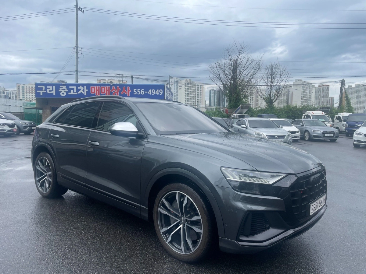 AUDI SQ8 4M  2020