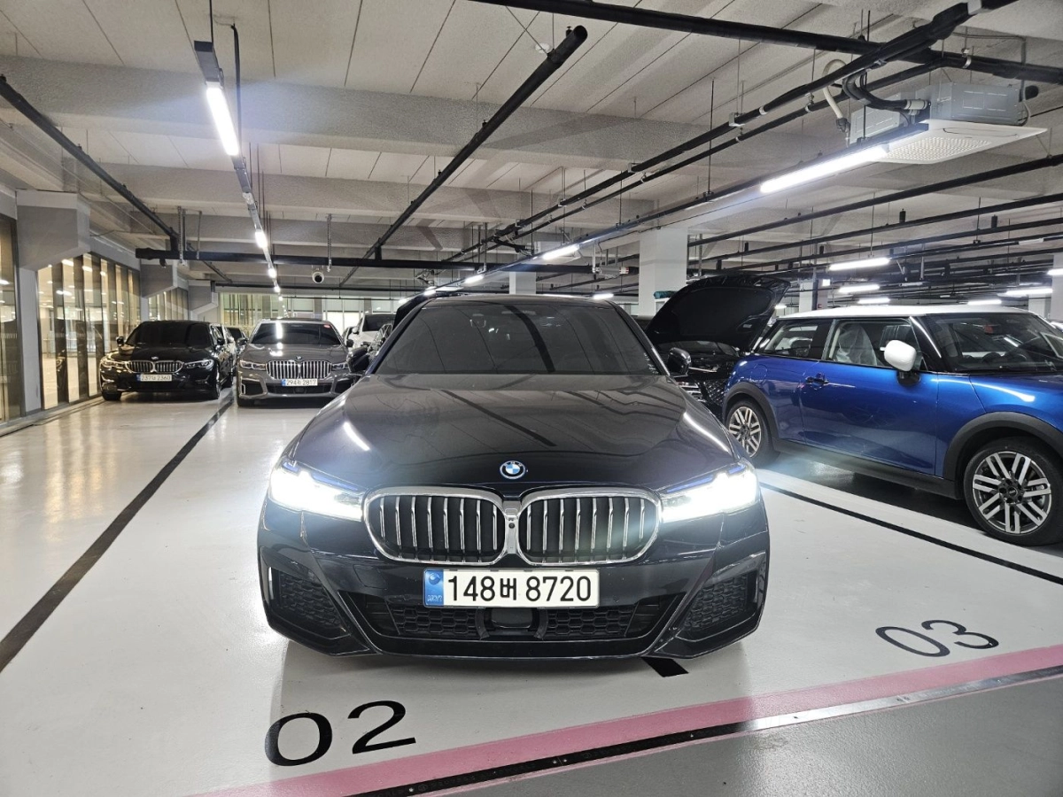 BMW 5-SERIES G30 2022