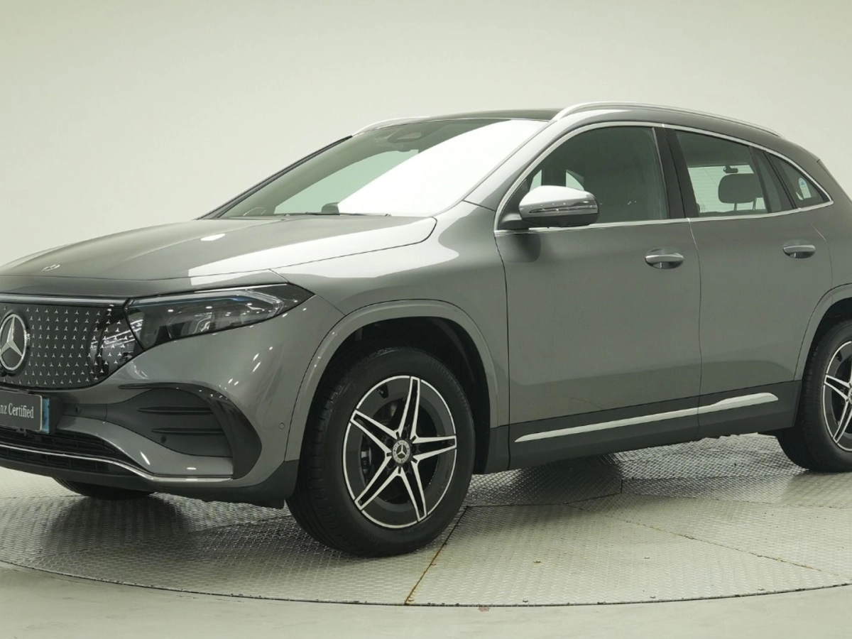 MERCEDES BENZ EQA H243