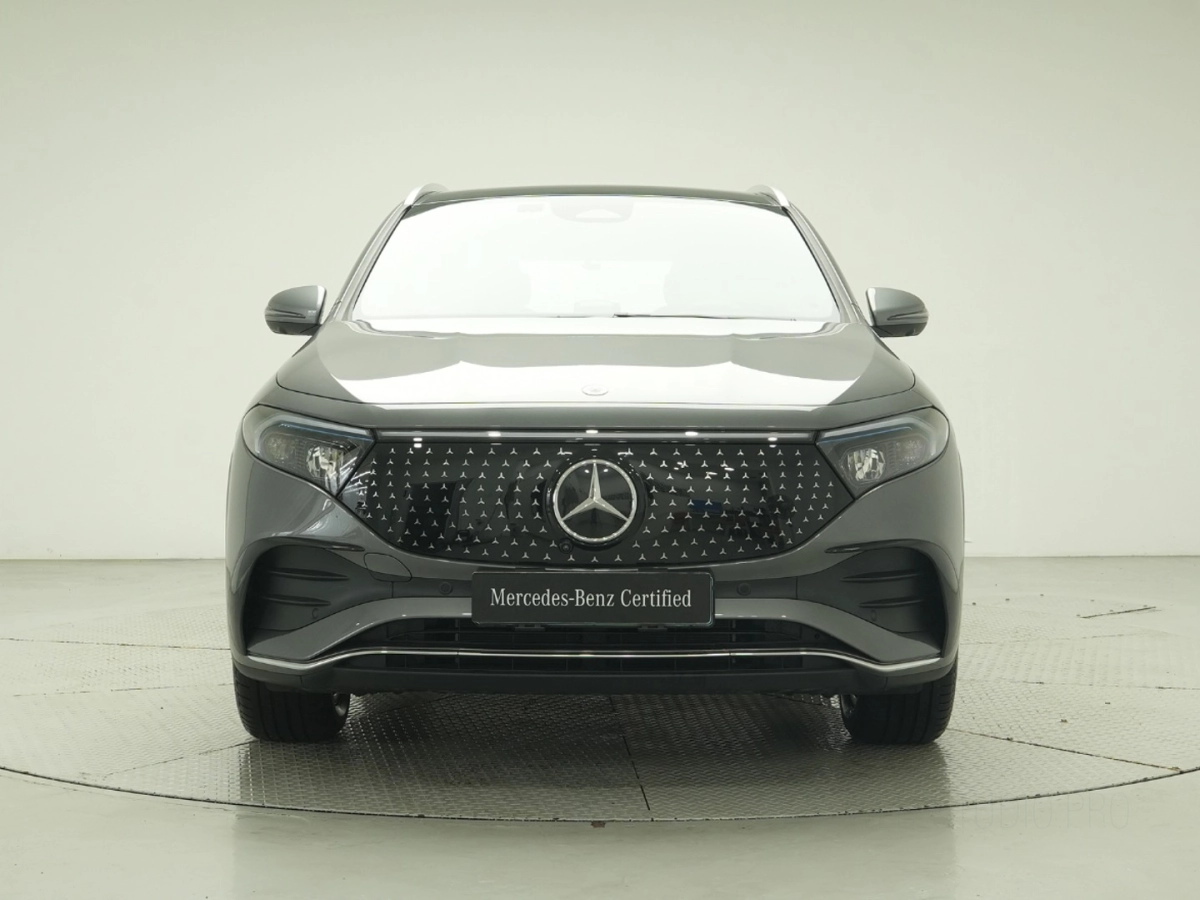 MERCEDES BENZ EQA H243