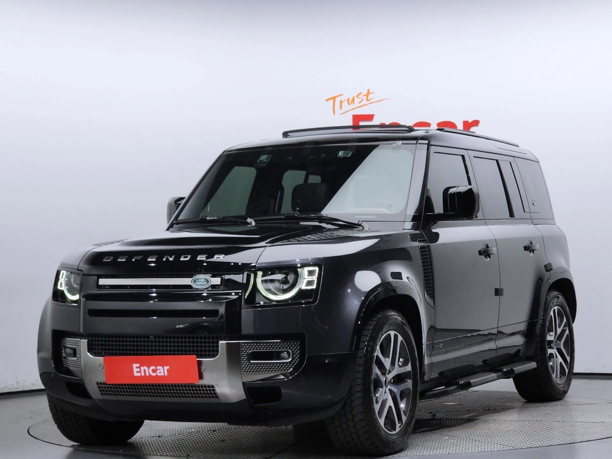 LAND ROVER DEFENDER L663  2024