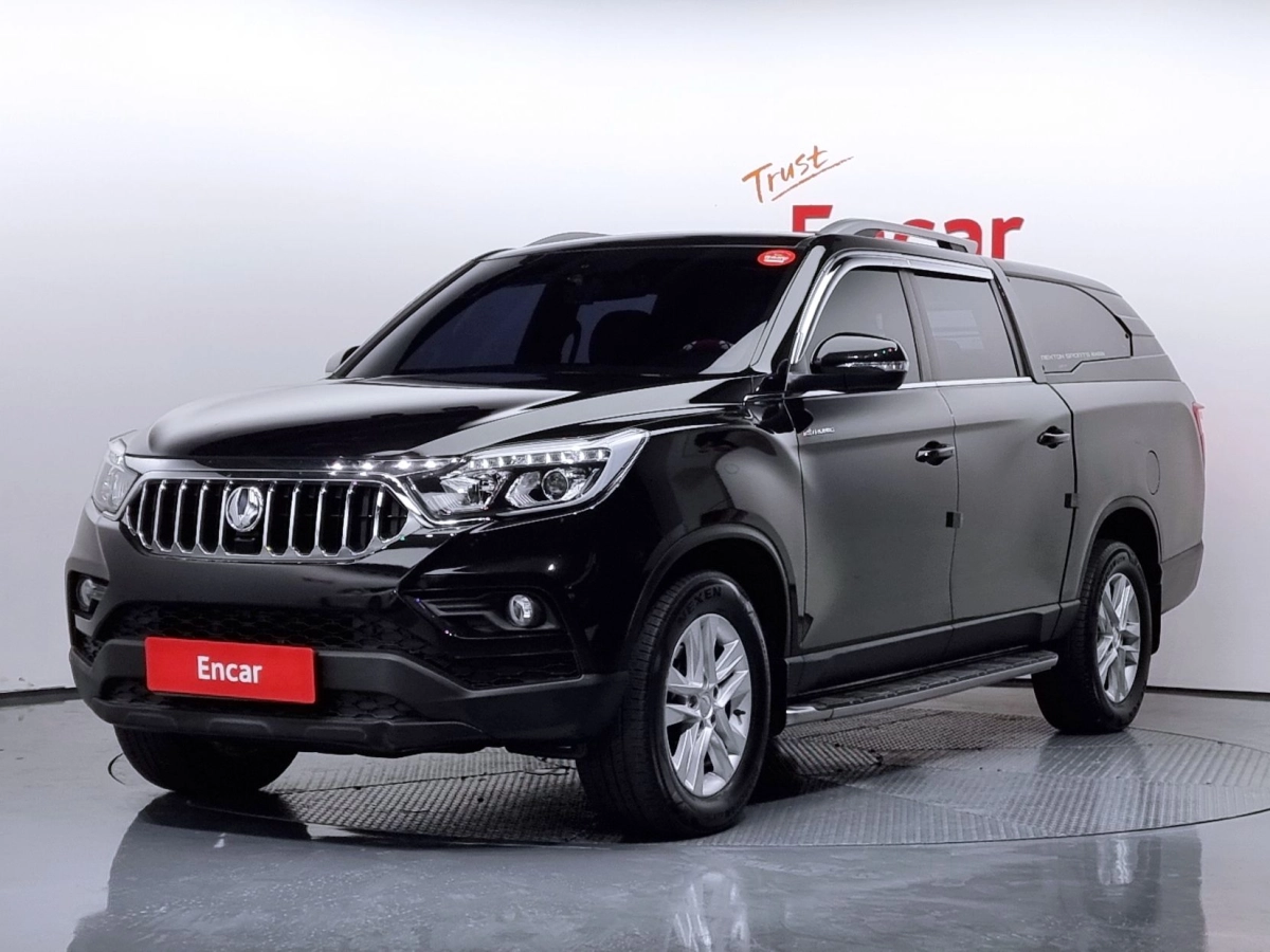 SSANGYONG REXTON SPORTS CAR