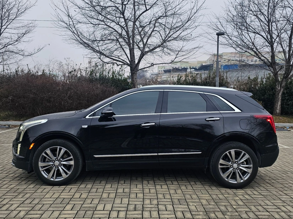 CADILLAC XT5