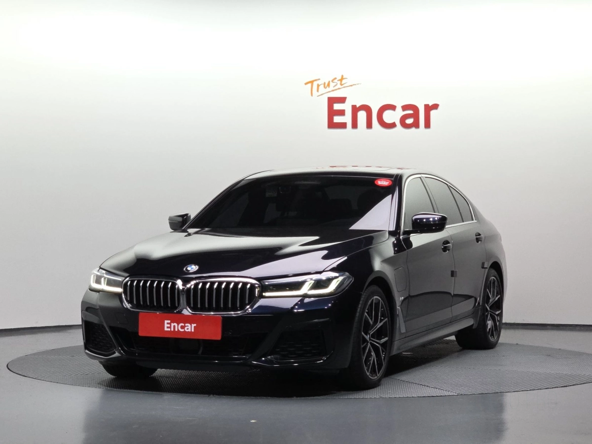 BMW 5-SERIES G30 2021