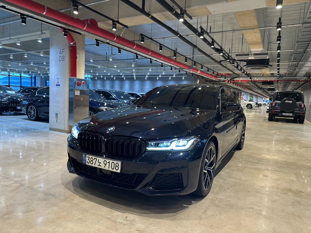 BMW 5-SERIES G30 2021